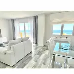 Beachfront In Mijas Costa 2-1a Apartmán