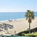 Beachfront In Mijas Costa 2-1a Apartmán