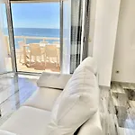 Apartmán Beachfront In Mijas Costa 2-1a *